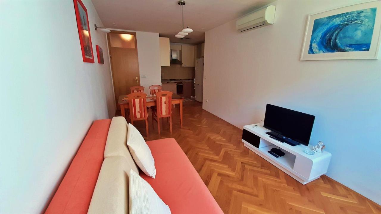 Apartment Jen 오미스 외부 사진