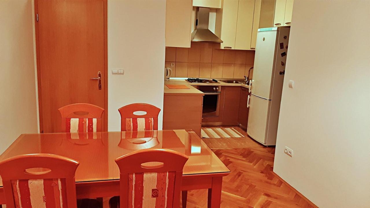Apartment Jen 오미스 외부 사진