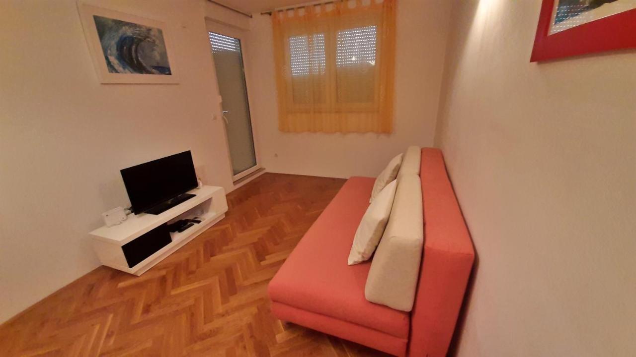 Apartment Jen 오미스 외부 사진